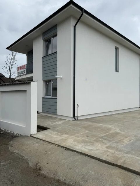 Casa  4 Camere  Dobroesti Teren 500 Mp 3 Bai 