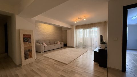 Apartament de vanzare 2 camere Confort City