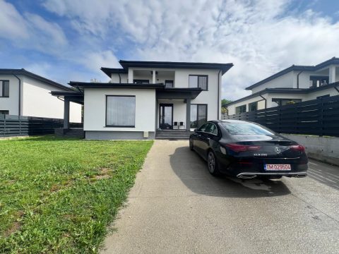 Casa 4 Camere Stefanestii Noi Bratieni Arges 