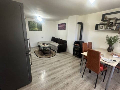 Casă de vânzare în Comuna Gârbovi, Județul Ialomița