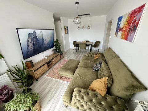  Apartament 3 Camere Central Dobroesti